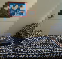 Ned's Studio Apartment - Hervey Bay Accommodation