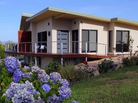 Outlook BnB - Hervey Bay Accommodation 0