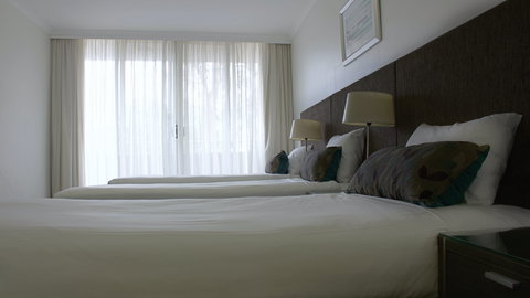 Pacific Suites Canberra - Hervey Bay Accommodation 7