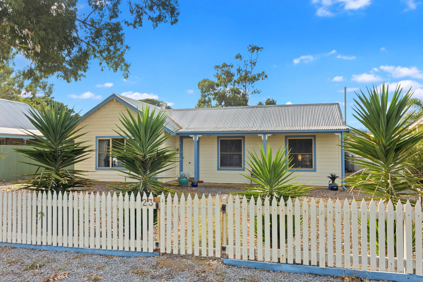 Silverton SA Hervey Bay Accommodation