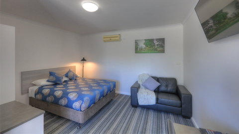 Paruna Motel - Hervey Bay Accommodation 1