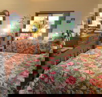 Peaceful Palms Bed and Breakfast - Hervey Bay Accommodation