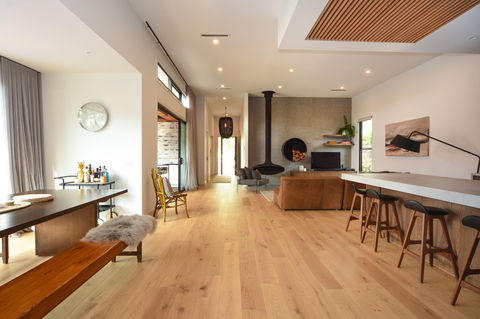 RT Edgar Flinders - Hervey Bay Accommodation 2