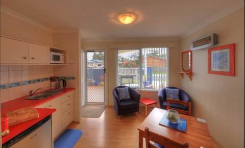 Sails On Port Sorell Boutique Apartments - Hervey Bay Accommodation 5