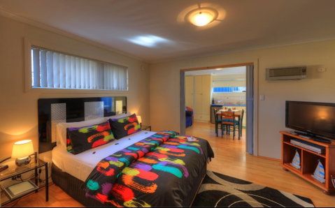 Sails On Port Sorell Boutique Apartments - Hervey Bay Accommodation 6
