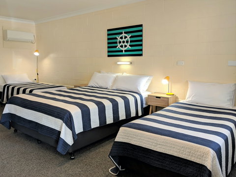Sail Inn - Yeppoon - Tourism Hervey Bay 2