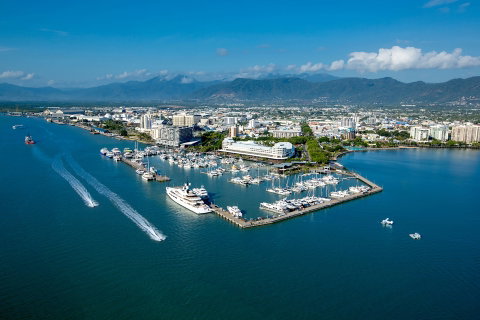 Shangri-la Hotel, The Marina, Cairns - Hervey Bay Accommodation 0