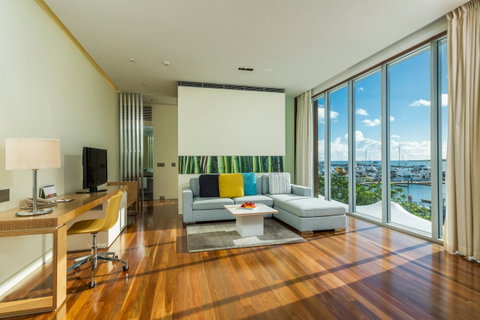 Shangri-la Hotel, The Marina, Cairns - Hervey Bay Accommodation 5