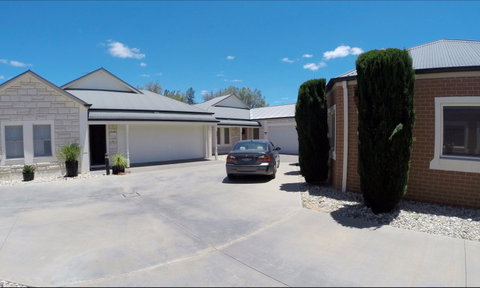 Shamore Apartments - Eleventh Street Mildura - Hervey Bay Accommodation 6