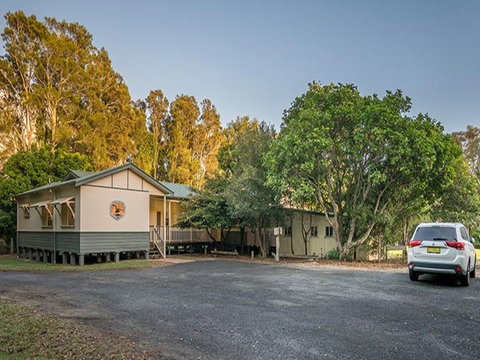 Swamp House And Bunkhouse - Hervey Bay Accommodation 0
