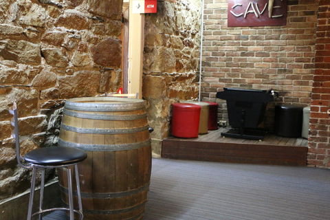 The Royal Hotel Bungendore - Hervey Bay Accommodation 3