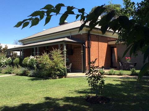 The Old Milltown Police Station B And B - Hervey Bay Accommodation 0