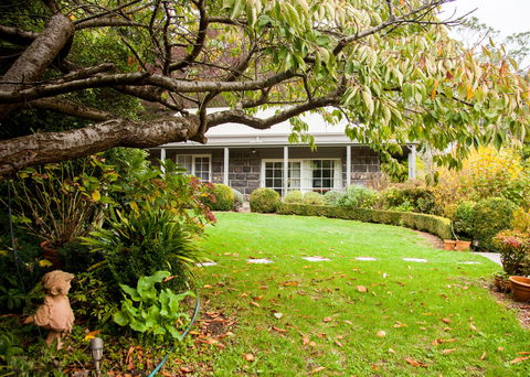The Studio & The Barn - Hervey Bay Accommodation 0