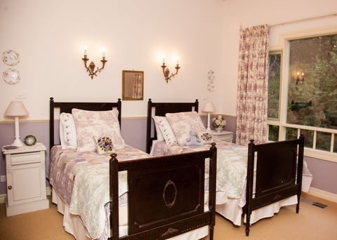 The Studio & The Barn - Hervey Bay Accommodation 8