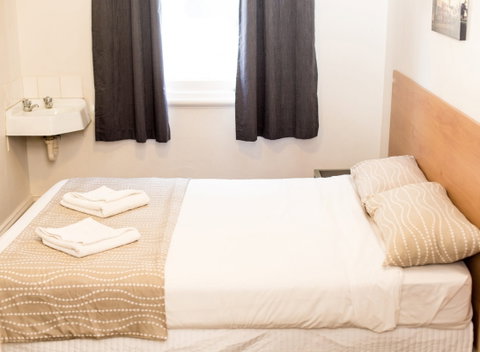 The Western Hotel - Hervey Bay Accommodation 0