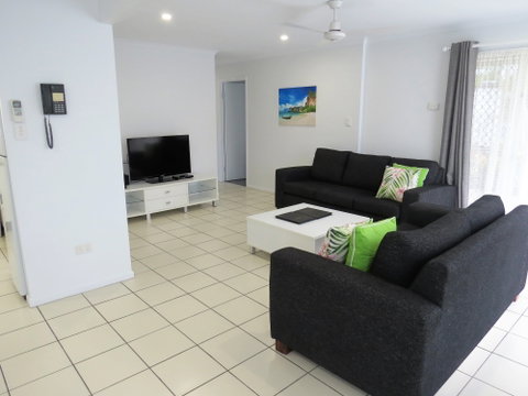 The Shores Holiday Apartments - Hervey Bay Accommodation 0