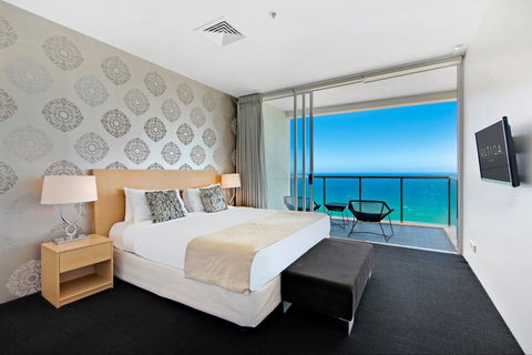 ULTIQA Air On Broadbeach - Hervey Bay Accommodation 2