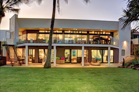 ZEN Beach Retreat - Hervey Bay Accommodation 3