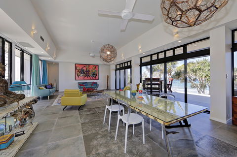 ZEN Beach Retreat - Hervey Bay Accommodation 6