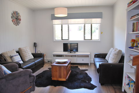 20 Elizabeth Crescent, Carrickalinga - Tourism Hervey Bay 1