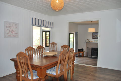 20 Elizabeth Crescent, Carrickalinga - Tourism Hervey Bay 2