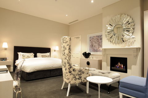 5 Rooms At The Stirling Hotel - Hervey Bay Accommodation 1
