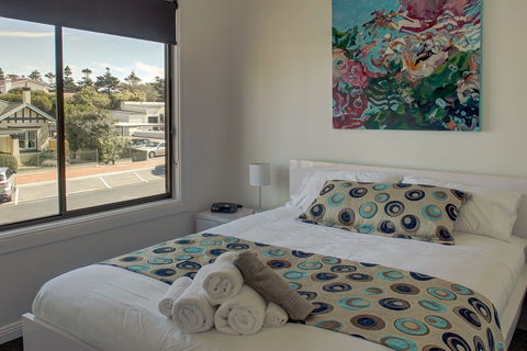 AART Apartments - Hervey Bay Accommodation 0