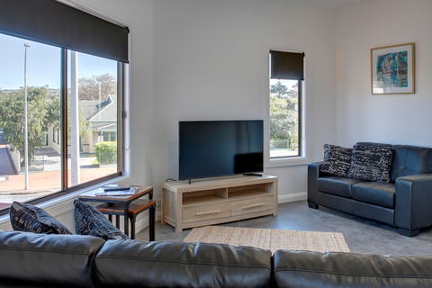 AART Apartments - Hervey Bay Accommodation 2
