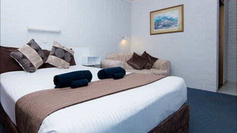 Abajaz Motor Inn - Hervey Bay Accommodation 0