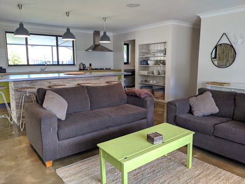 Aloha - Tourism Hervey Bay 0