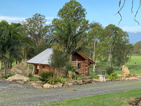Amarina Farm Stay And Gardens - Hervey Bay Accommodation 1