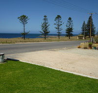 Anchors Away - Hervey Bay Accommodation