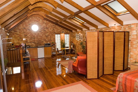 Bet's Bed And Breakfast Studio - Hervey Bay Accommodation 1