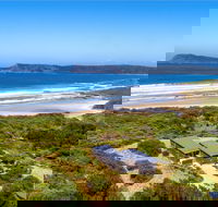 Cloudy Bay Beach House - Hervey Bay Accommodation