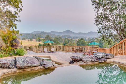 Friday Creek Retreat - Hervey Bay Accommodation 0