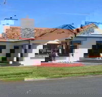 Gillian on Meylin - Hervey Bay Accommodation