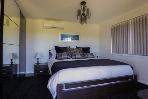 Harmans Lodge - Tourism Hervey Bay 1