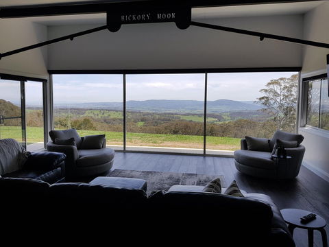 Hickory Moon - Hervey Bay Accommodation 2