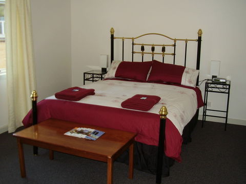 Hooked Inn Cottages - Tourism Hervey Bay 2