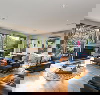 L'Vista Lorne - Hervey Bay Accommodation