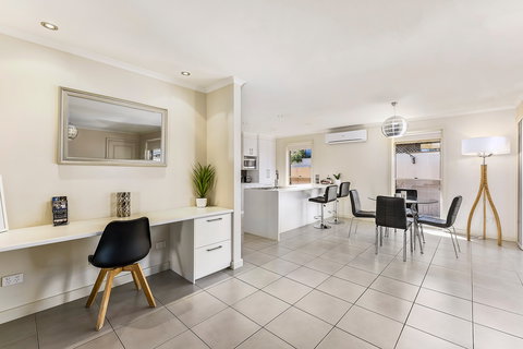 Mount Gambier Apartments - City Fringe Apartment A - Hervey Bay Accommodation 2