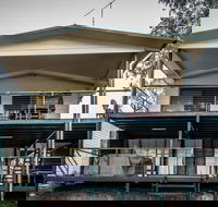 Page Drive Blanchetown  -River Shack Rentals - Hervey Bay Accommodation