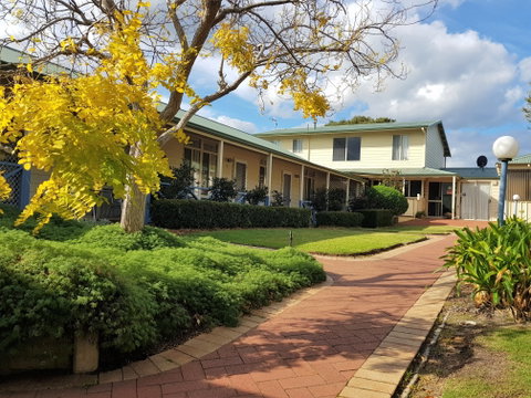 Park Avenue Holiday Units - Hervey Bay Accommodation 0