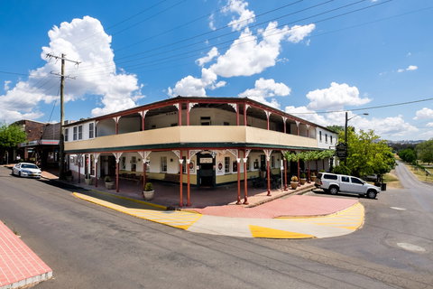 Peel Inn Nundle - Hervey Bay Accommodation 0