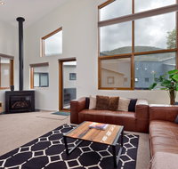 Snow Stream Apartments - Hervey Bay Accommodation