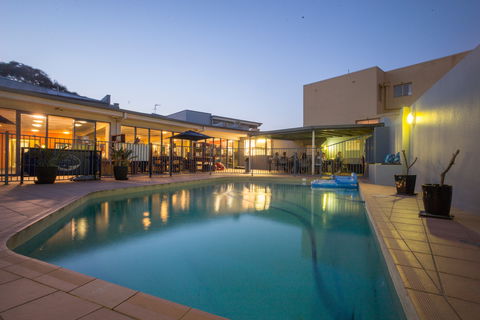 Sydney Beachouse YHA - Collaroy - Hervey Bay Accommodation 0