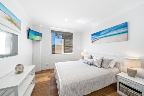 Vincentia Retreat - Hervey Bay Accommodation 2