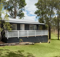 Worthington's Guest Cottage - Hervey Bay Accommodation