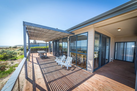 20 Lady Bay Road - Tourism Hervey Bay 1