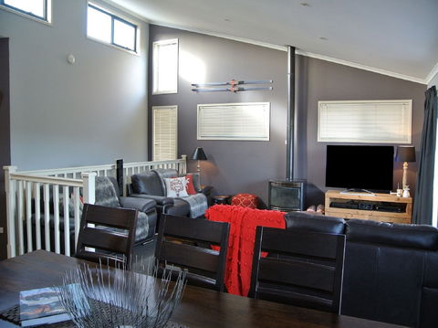 Acacia 2 - Tourism Hervey Bay 2